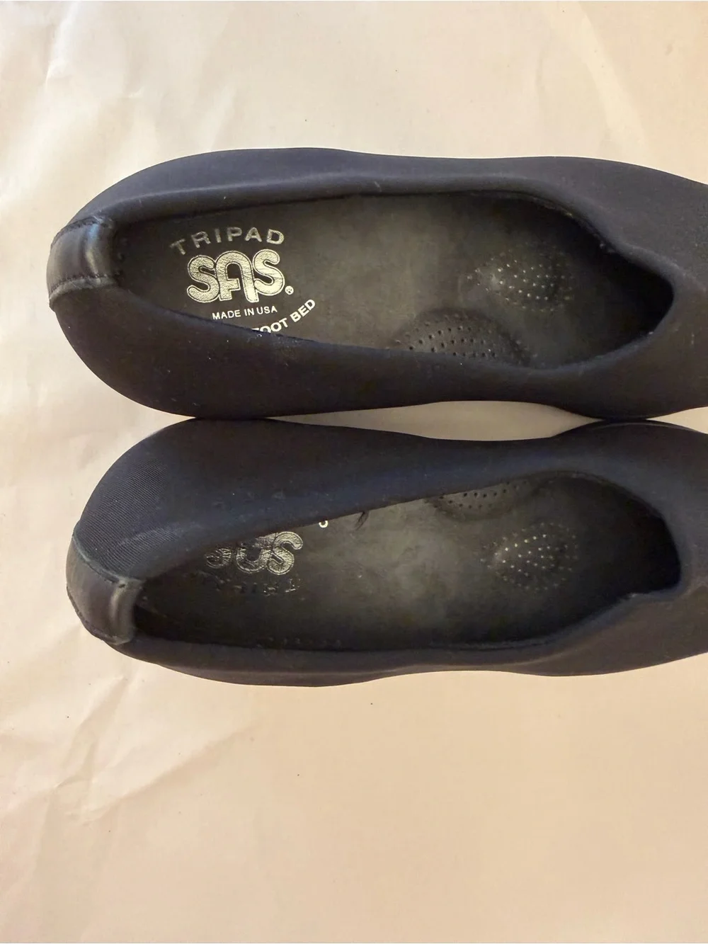 SAS Black Slip-On Wedge Loafers Sz 8W tri pad comfort